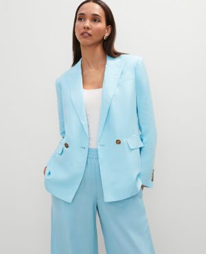 The Relaxed Double Breasted Blazer in Linen Blend