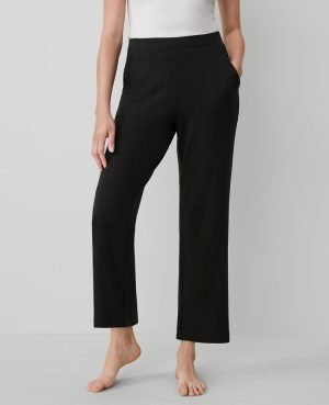 The Wide-Leg Lounge Pant