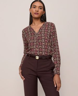 Chain Link Mixed Media Pleat Front Top