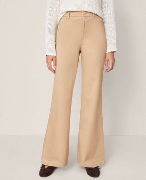 Petite Weekend Collection Go-Everywhere Flare Pant
