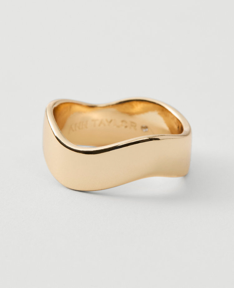 Metal Wavy Ring