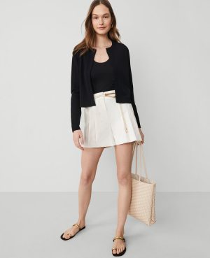 The Petite Pleated Short in Sateen